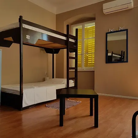 Morcic Hostel